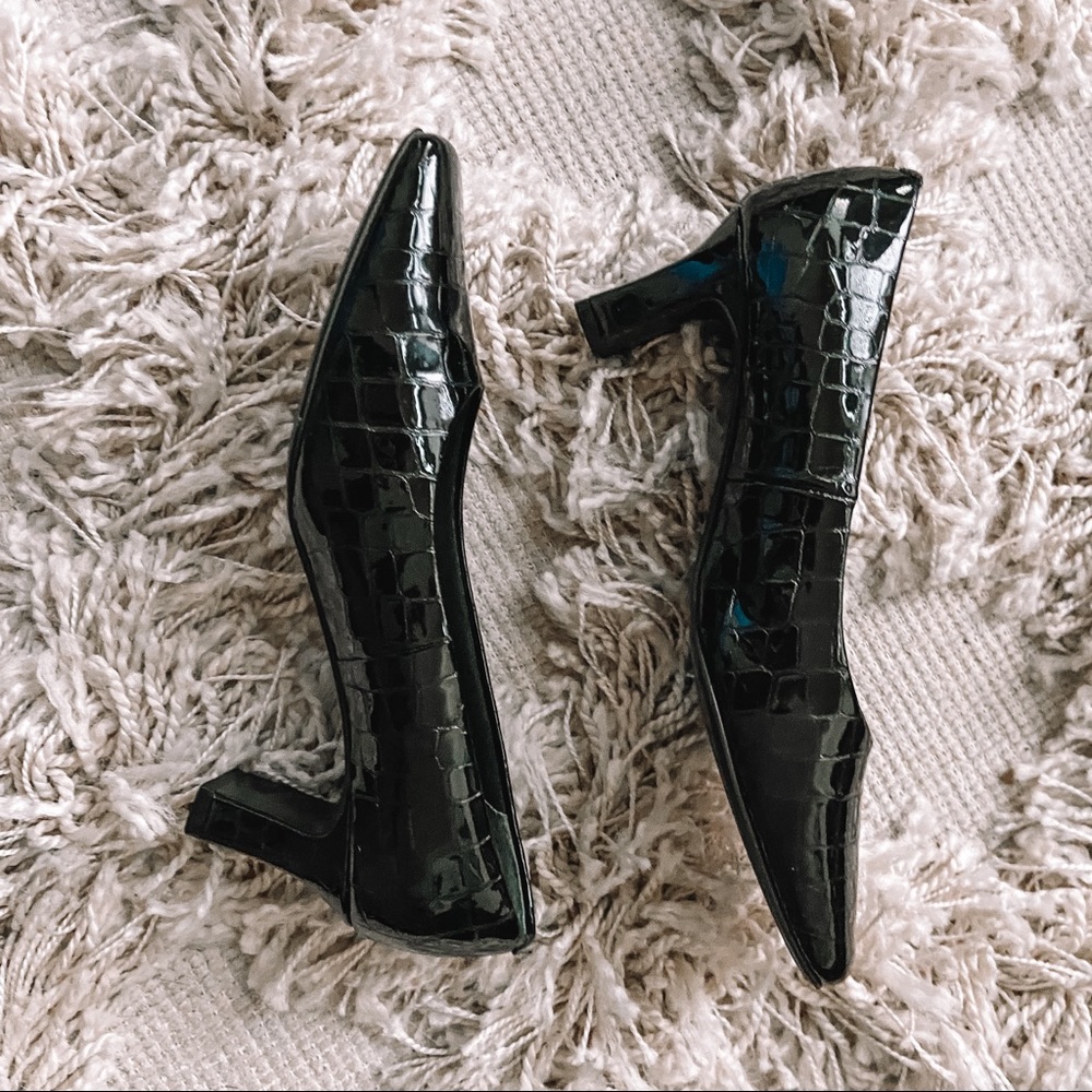 90’s black snakeskin heels